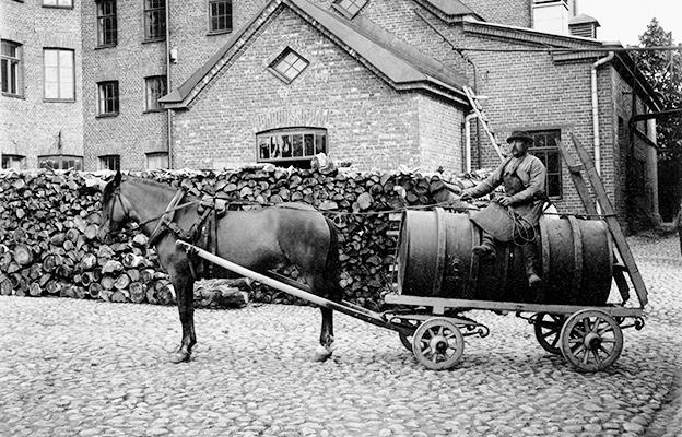 historia-sinebrykoff-1900