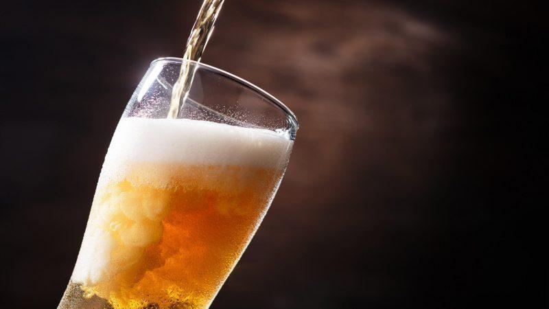 Alkoholijuomien myynti laskussa